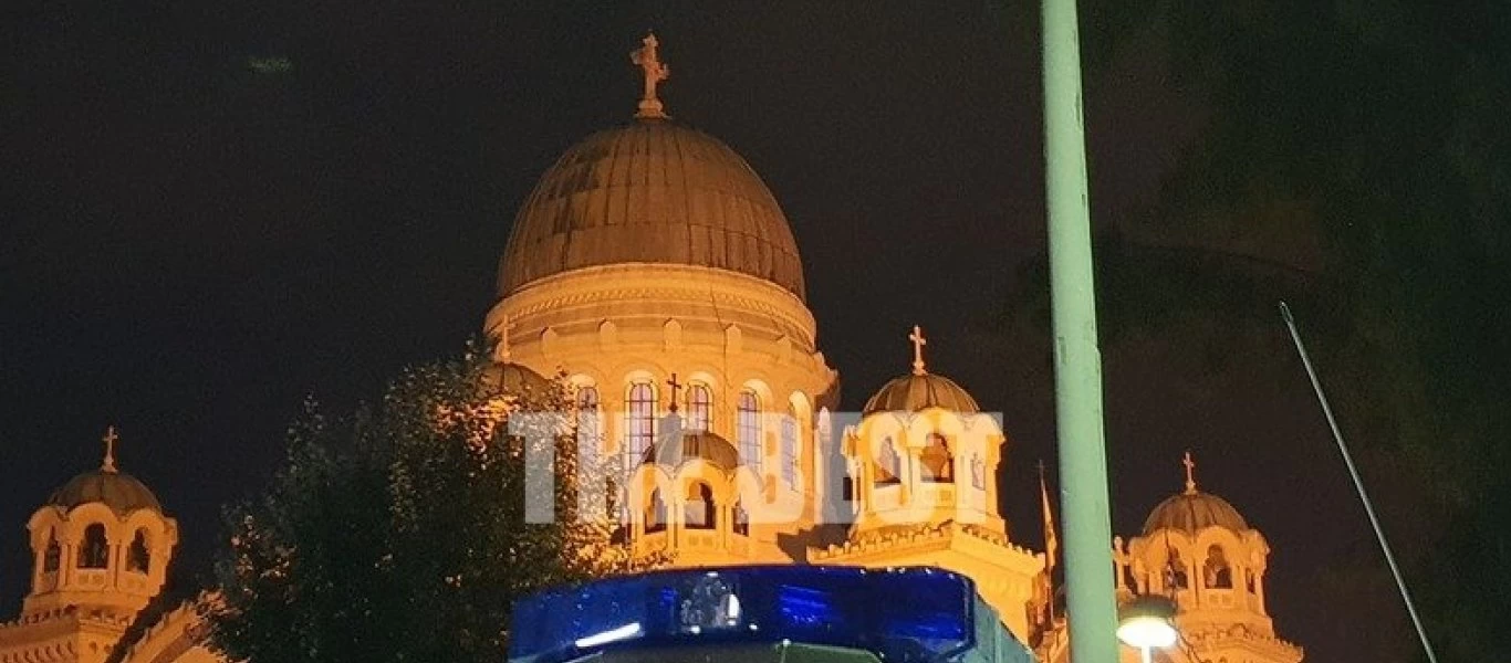 Πάτρα: Αστυνομικός «κλοιός» γύρω από το ναό του Αγίου Ανδρέα (φώτο)